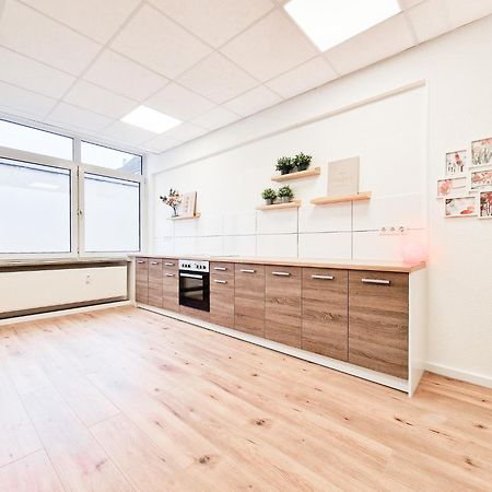 Raj Living - City Center Apartments With 5 Rooms - 10 Min Messe Dus Düsseldorf Exteriör bild