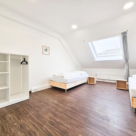 Raj Living - City Center Apartments With 5 Rooms - 10 Min Messe Dus Düsseldorf Exteriör bild