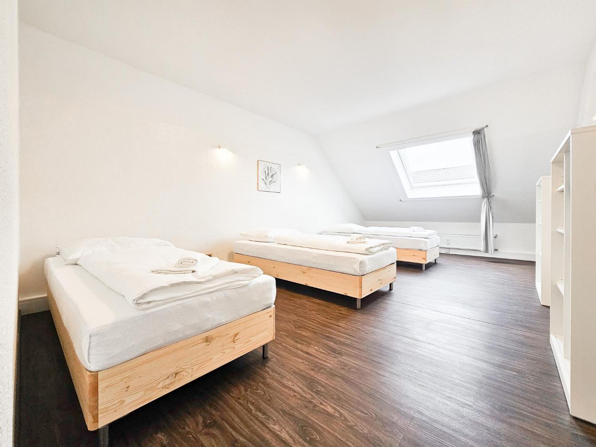 Raj Living - City Center Apartments With 5 Rooms - 10 Min Messe Dus Düsseldorf Exteriör bild