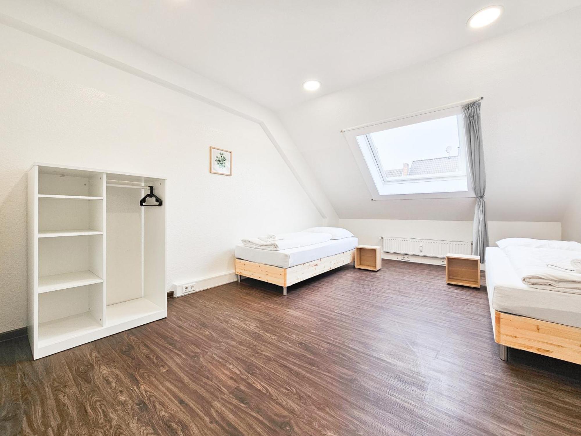Raj Living - City Center Apartments With 5 Rooms - 10 Min Messe Dus Düsseldorf Exteriör bild