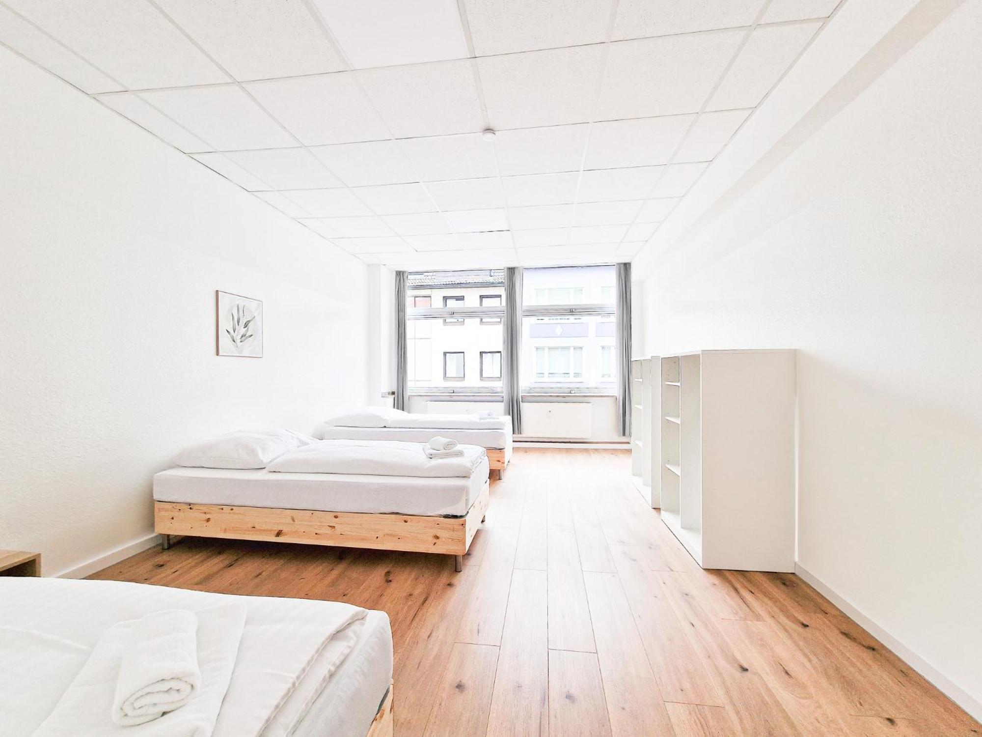 Raj Living - City Center Apartments With 5 Rooms - 10 Min Messe Dus Düsseldorf Exteriör bild