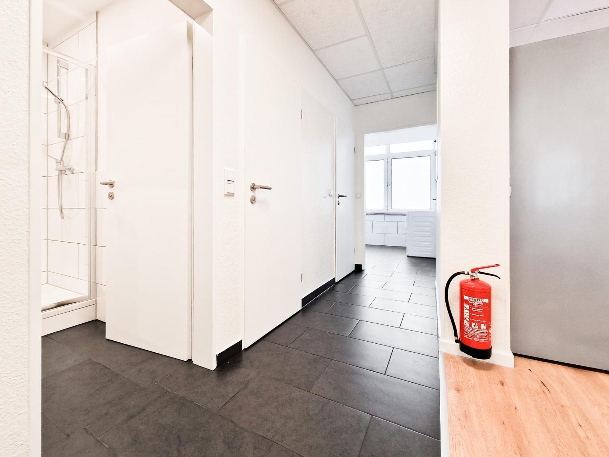 Raj Living - City Center Apartments With 5 Rooms - 10 Min Messe Dus Düsseldorf Exteriör bild