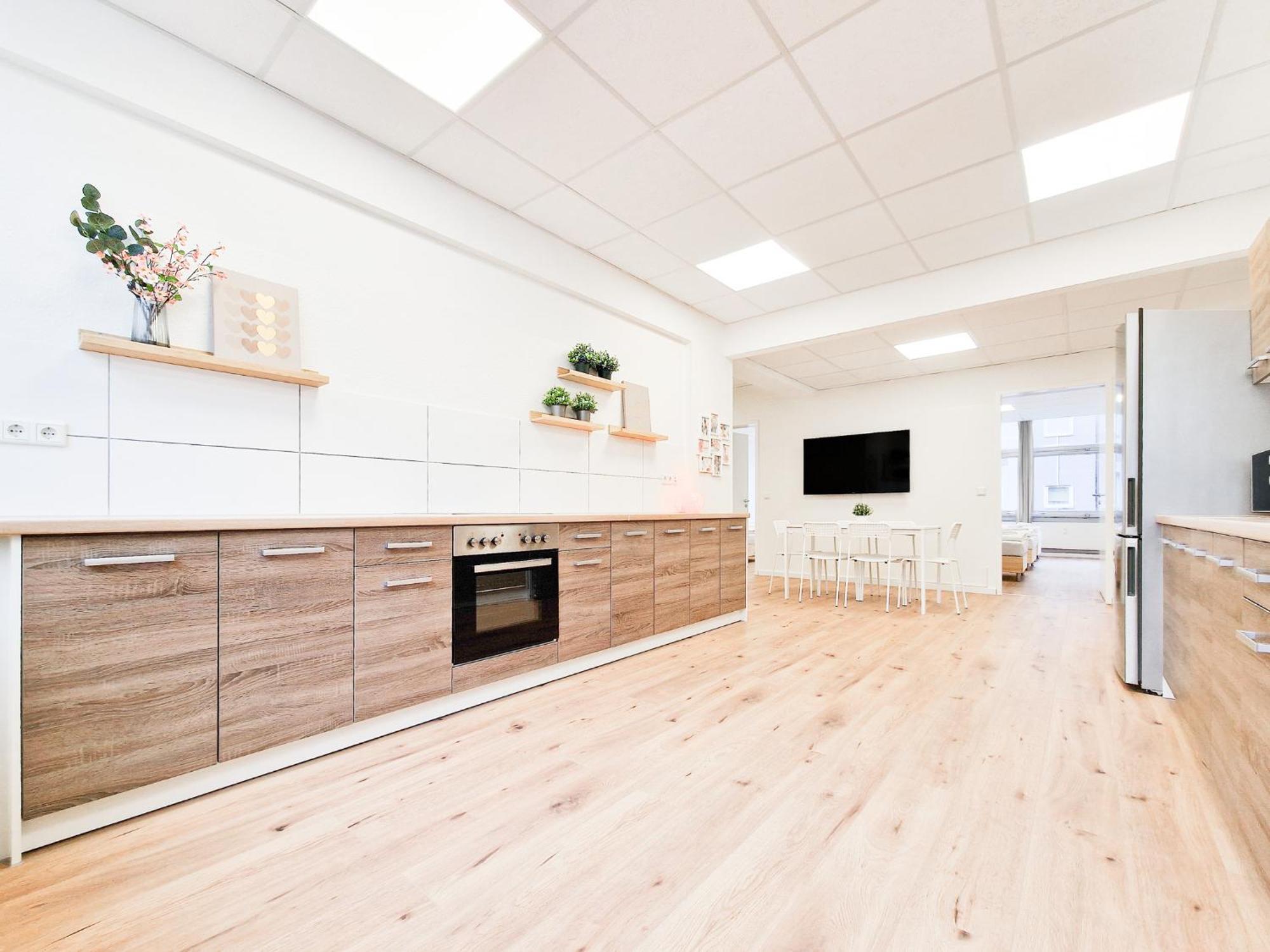 Raj Living - City Center Apartments With 5 Rooms - 10 Min Messe Dus Düsseldorf Exteriör bild