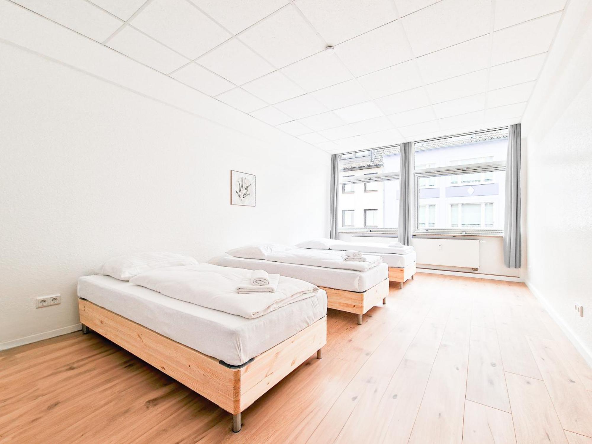 Raj Living - City Center Apartments With 5 Rooms - 10 Min Messe Dus Düsseldorf Exteriör bild