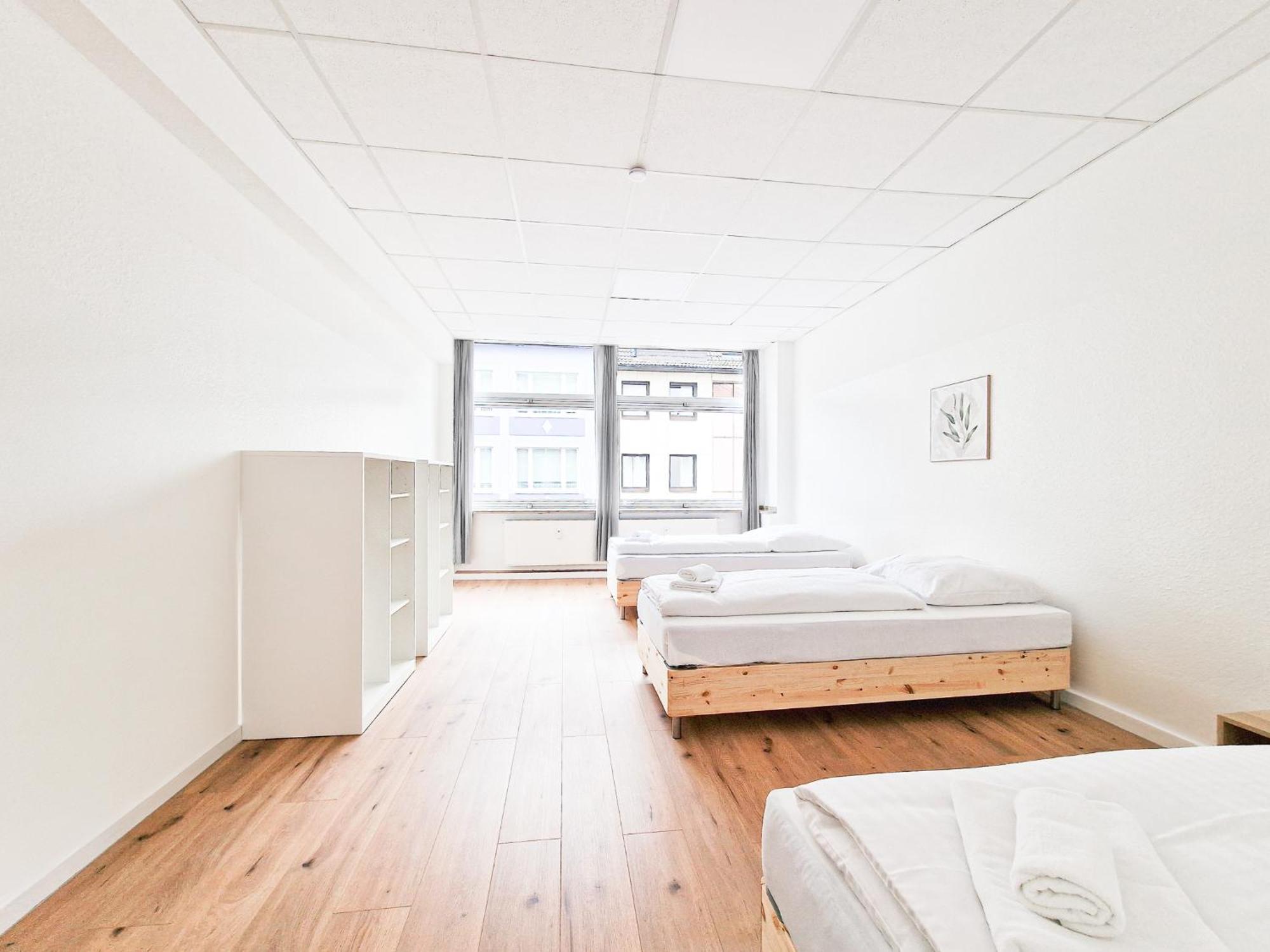 Raj Living - City Center Apartments With 5 Rooms - 10 Min Messe Dus Düsseldorf Exteriör bild