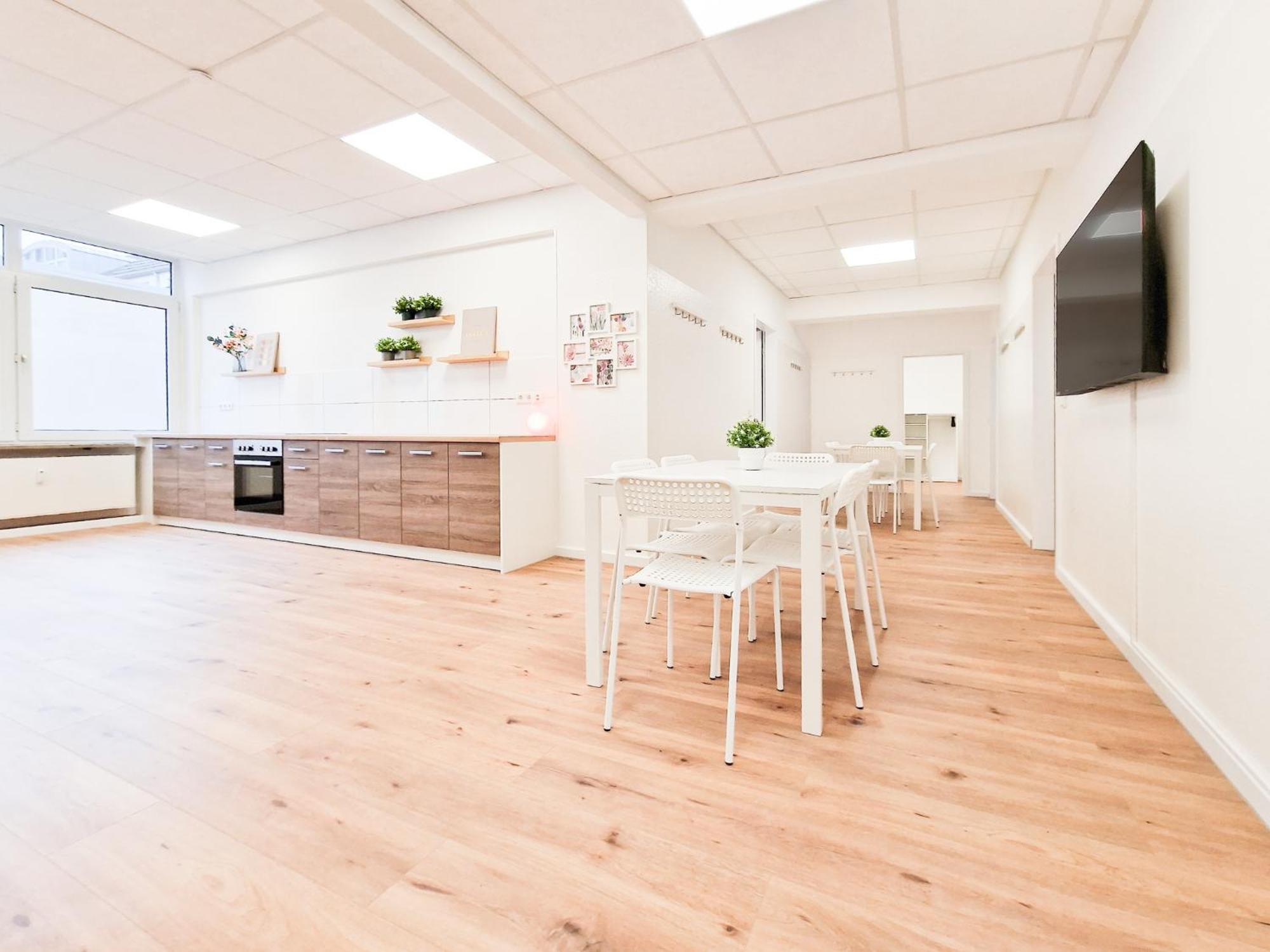 Raj Living - City Center Apartments With 5 Rooms - 10 Min Messe Dus Düsseldorf Exteriör bild
