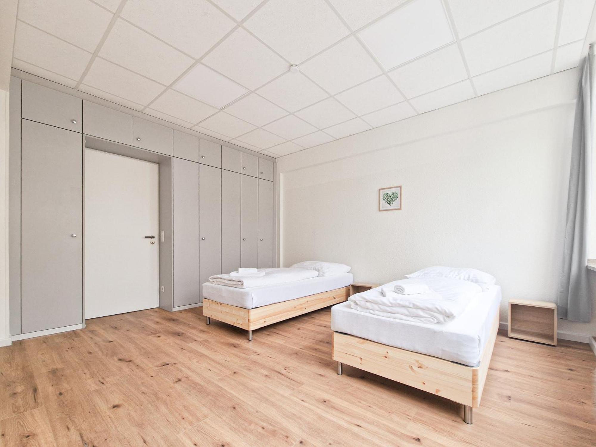 Raj Living - City Center Apartments With 5 Rooms - 10 Min Messe Dus Düsseldorf Exteriör bild