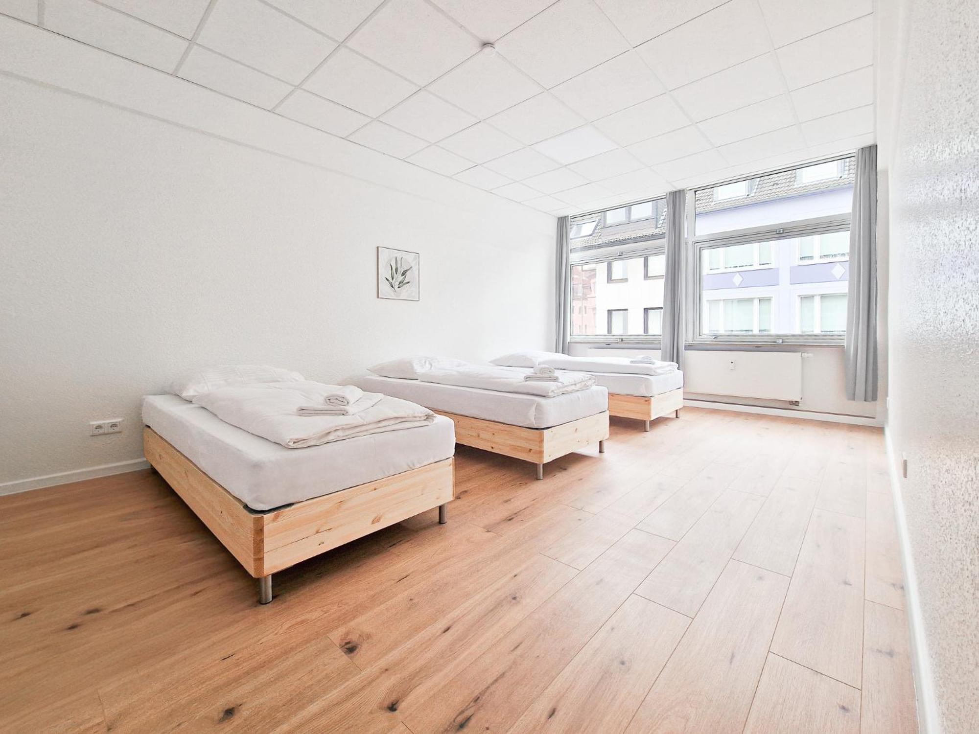 Raj Living - City Center Apartments With 5 Rooms - 10 Min Messe Dus Düsseldorf Exteriör bild